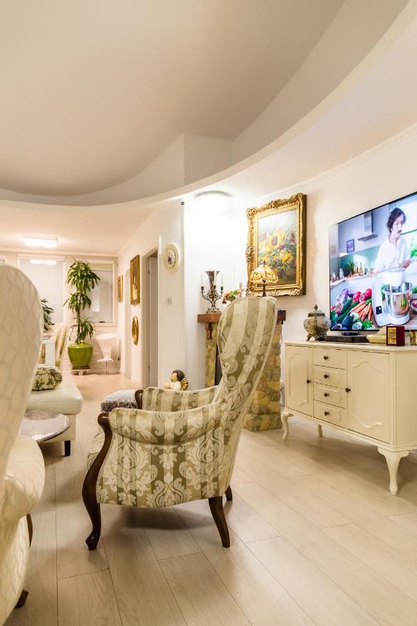 Luxury Apartment Sara Umag Exterior foto